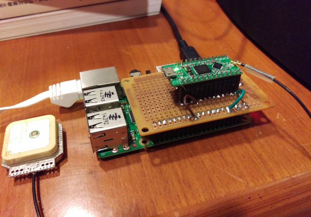 Raspberry Pi 2 with Navspark adapter board